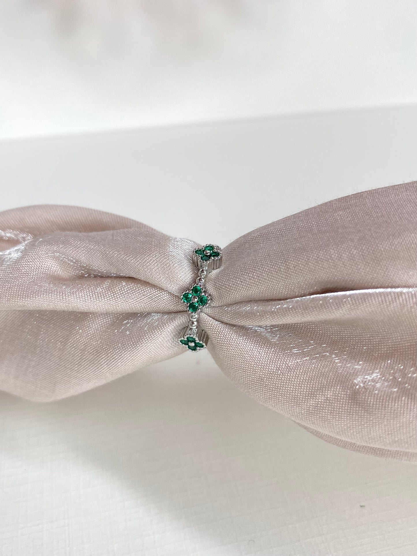 Daisy silver green