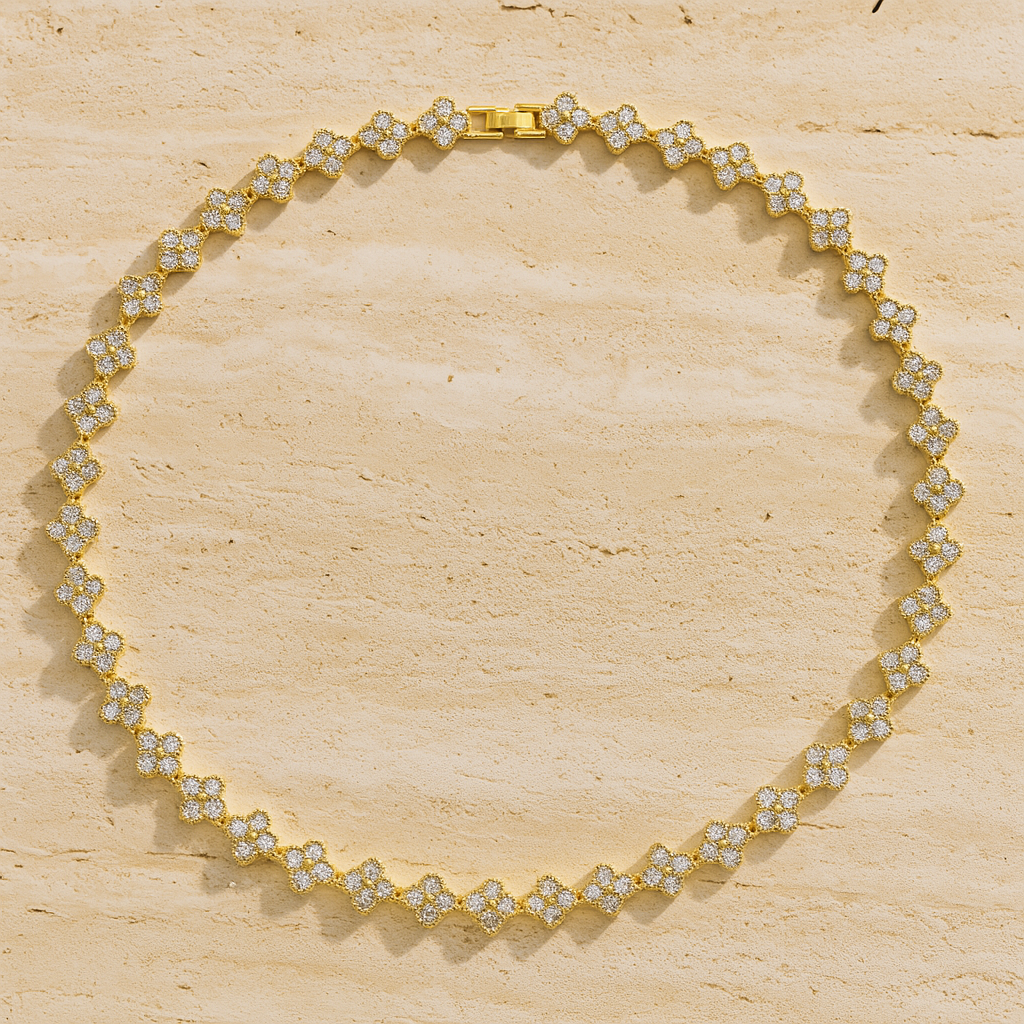 Daisy gold necklace