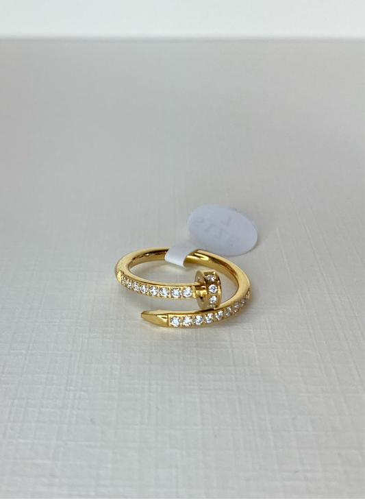 Spike ring