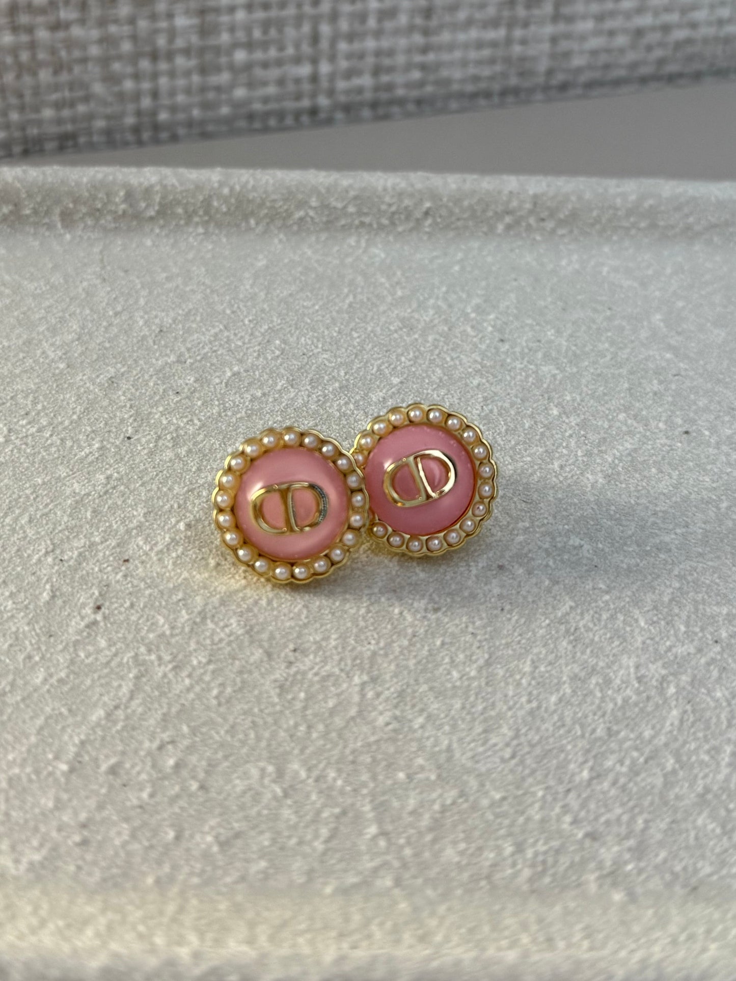 Pink round