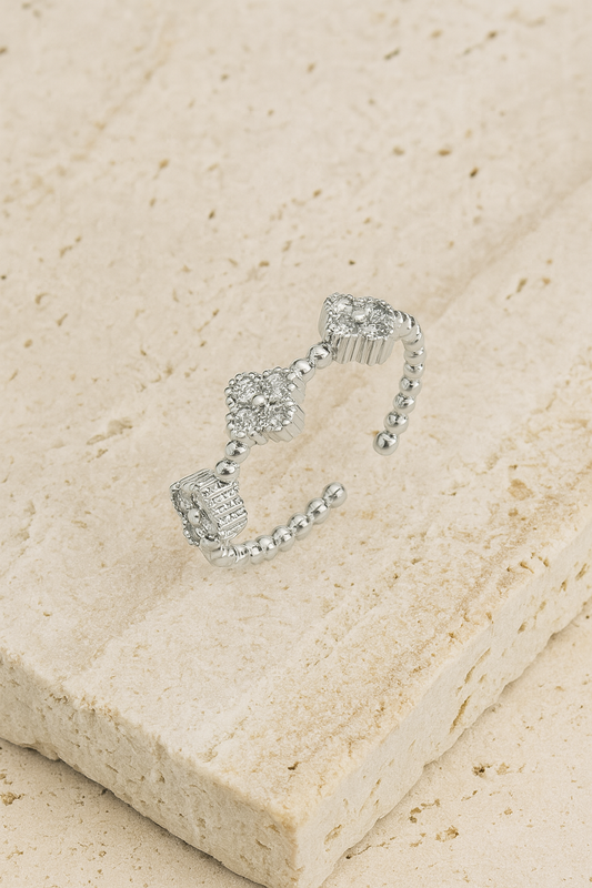 Daisy silver ring